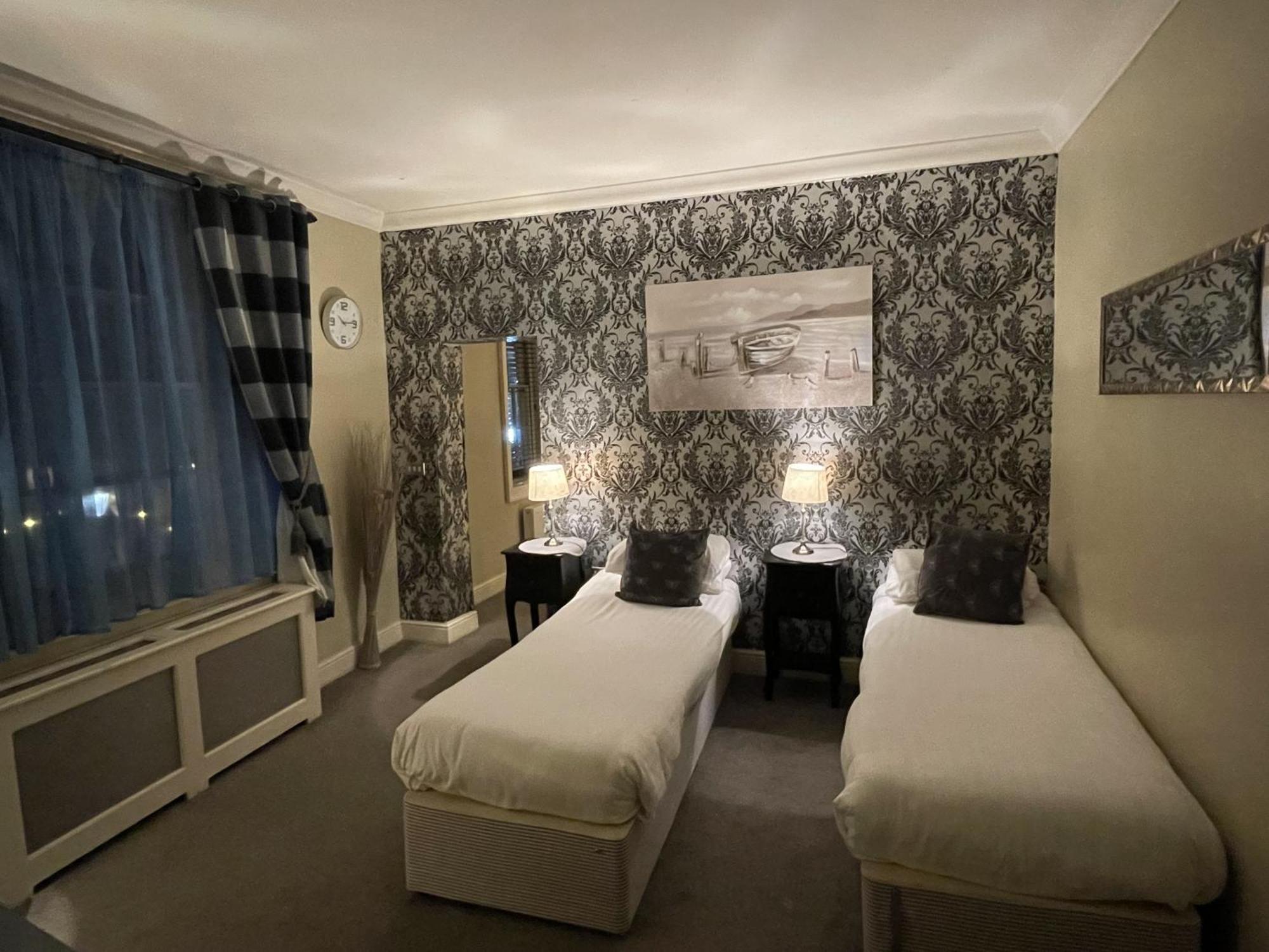 The Commercial Bar & Hotel Chester Phòng bức ảnh